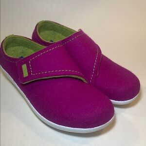 Samuel Hubbard Women’s Velcro ‘Dreams’ Casual Shoe 7.5 M Pink and Green